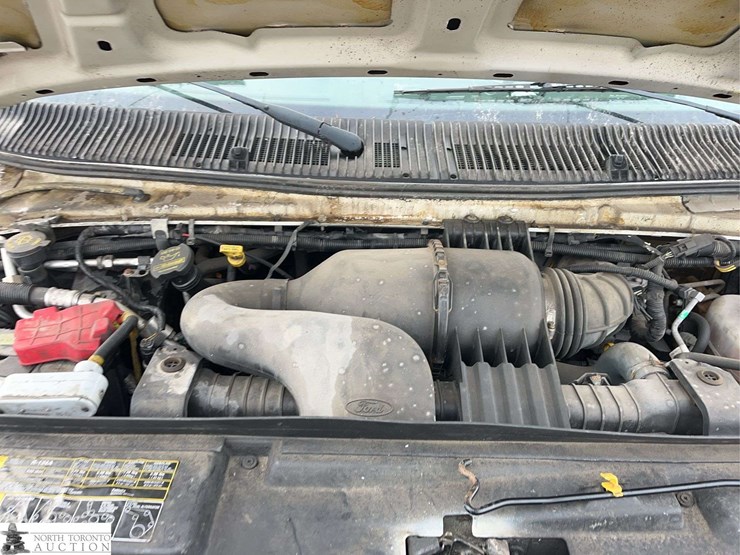 2013-ford-e350-image-13