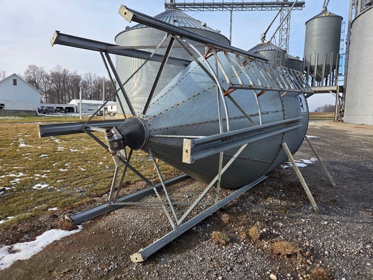 9-ton-hog-slat-feed-bin-image-8