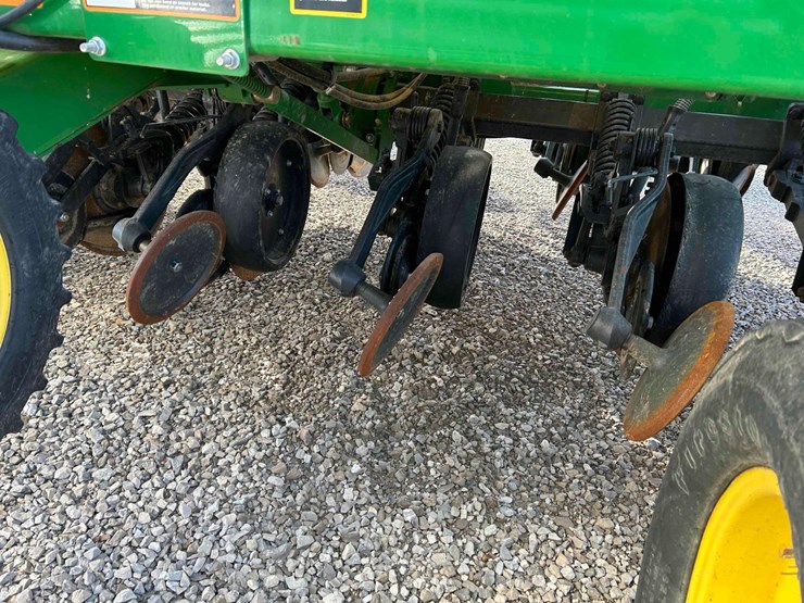 2013-john-deere-1990ccs-image-26