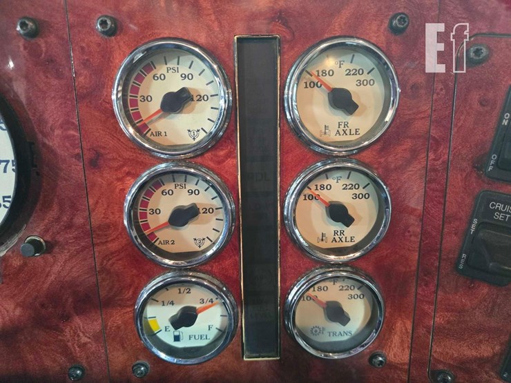 2004-international-paystar-5900-image-37