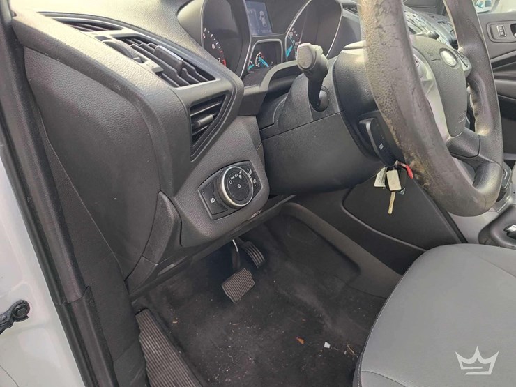 2015-ford-escape-image-36