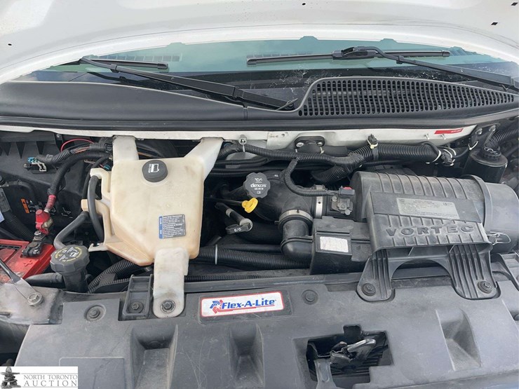 2016-chevrolet-express-s/a-ambulance-image-15