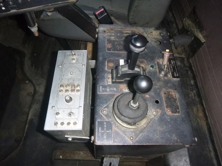 1999-international-4900-image-12