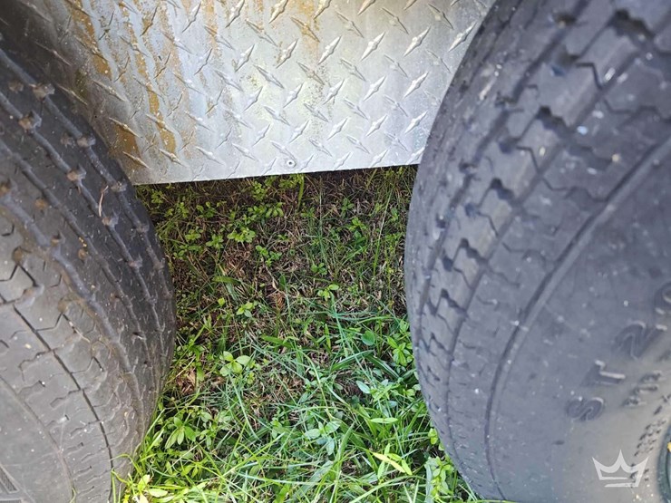 2002-custom-trailer-image-9