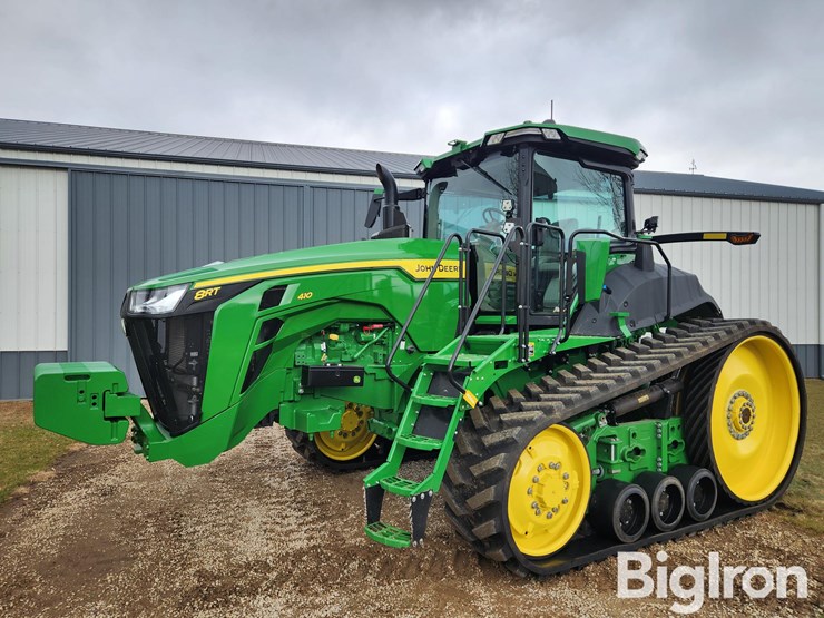 2022-john-deere-8rt-410-image-1