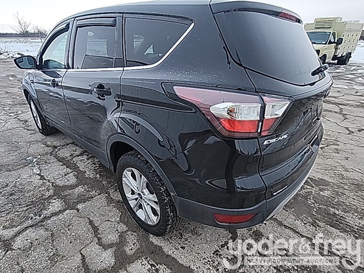 2017-ford-escape-image-29