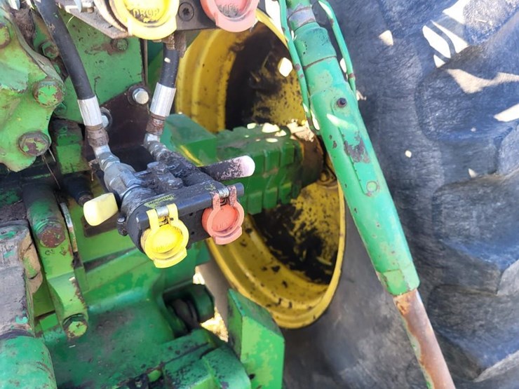 john-deere-7520-image-39