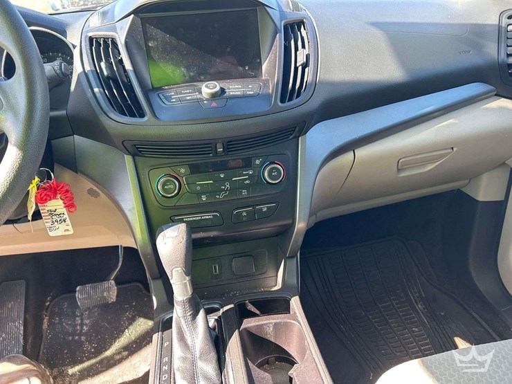 2017-ford-escape-image-11