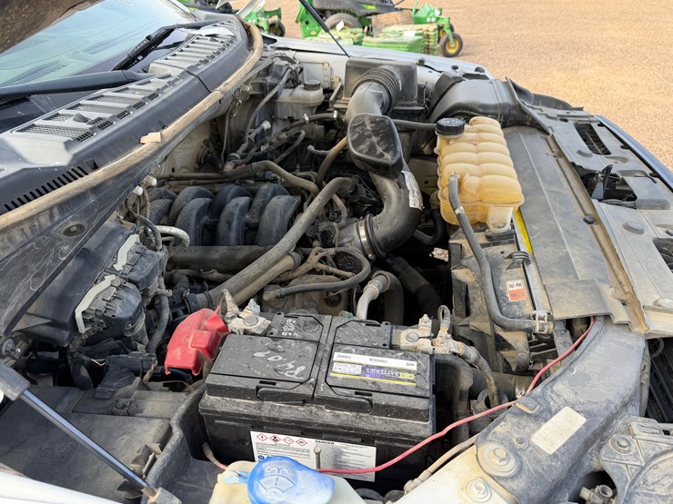 2017-ford-f150-image-16