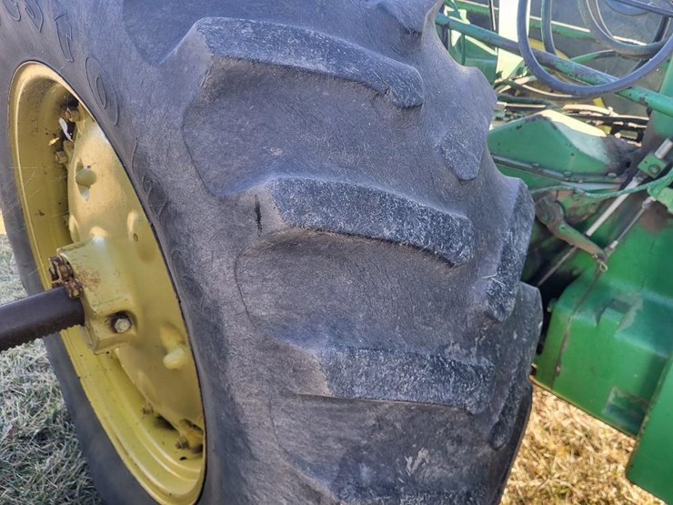 john-deere-7520-image-43