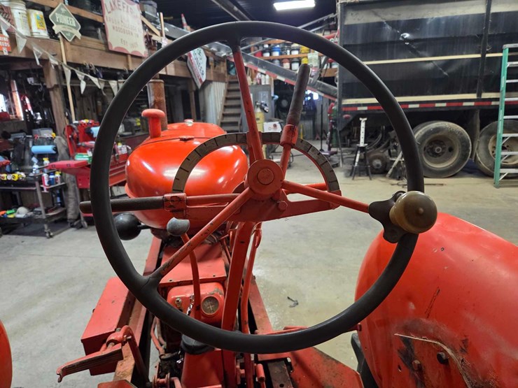 1952-allis-chalmers-wd-tractor-image-30