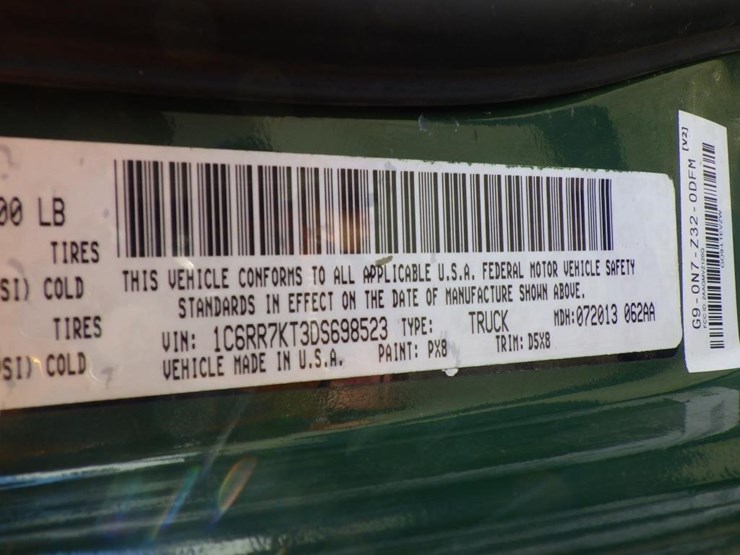 2013-dodge-1500-image-17