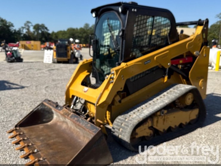 2023-caterpillar-259d3-image-1