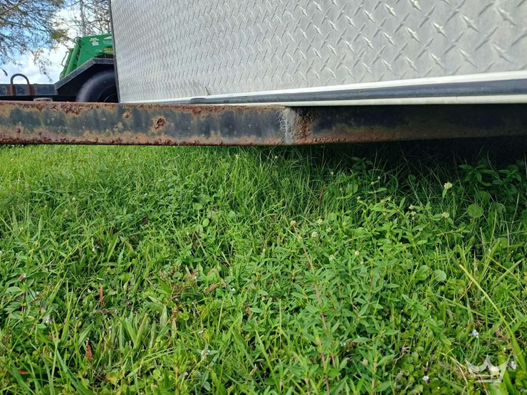 2002-custom-trailer-image-5