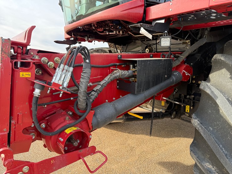 2015-case-ih-7240-image-40