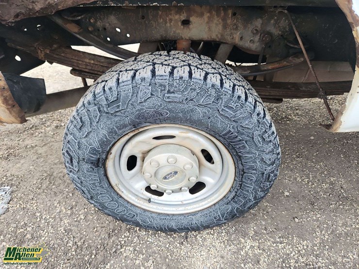 2013-ford-f350-image-12