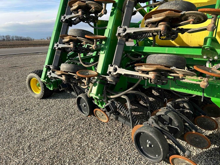 2013-john-deere-1990ccs-image-32