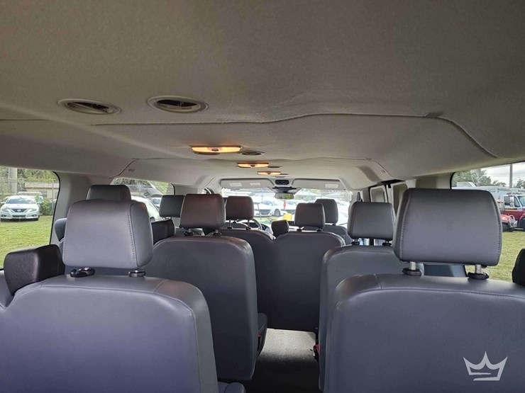 2018-ford-transit-image-31