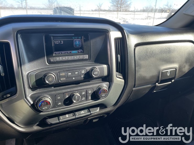 2015-chevrolet-silverado-1500-image-15