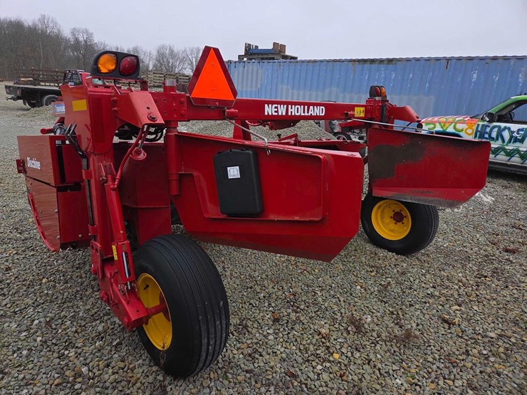 2020-new-holland-210-image-21