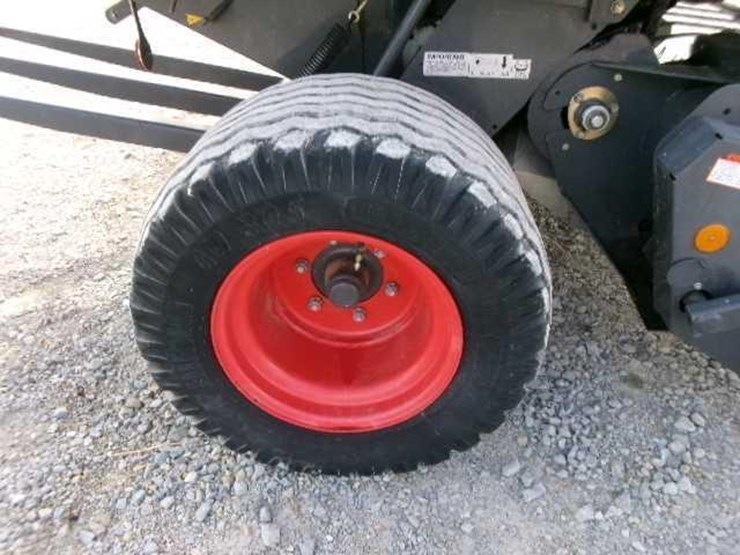 2014-claas-variant-360-image-13