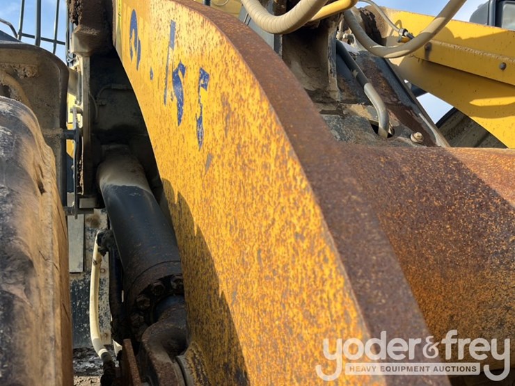 2017-komatsu-wa470-8-image-26