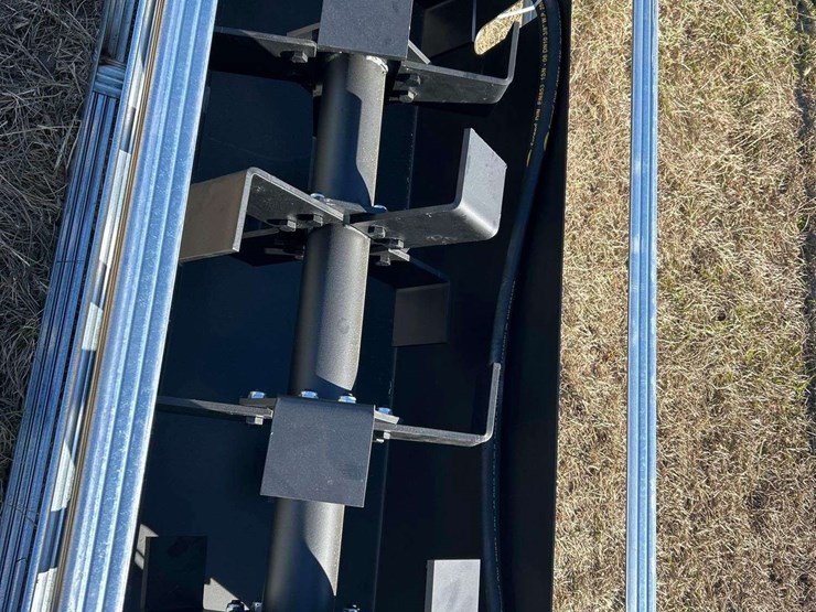 2025-80in.-hydraulic-rotary-tiller-skid-steer-attachment-image-4