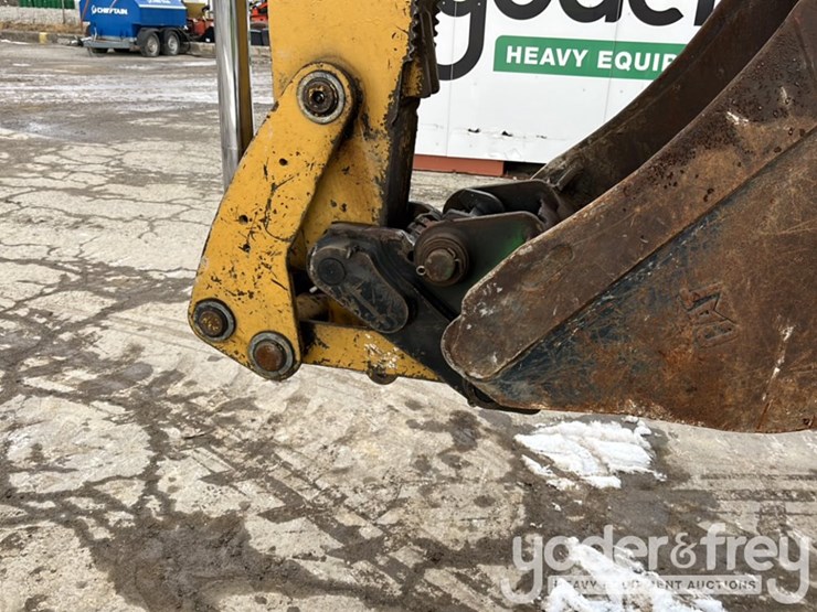 2011-caterpillar-420e-image-28