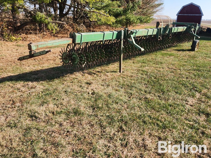 john-deere-400-image-1