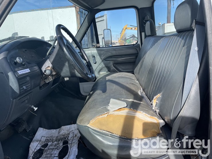 1993-ford-f-super-duty-image-36