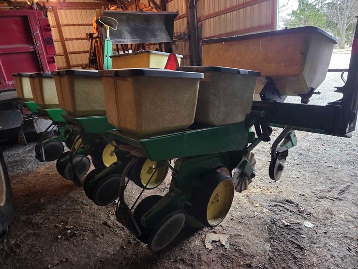 john-deere-7000-image-14