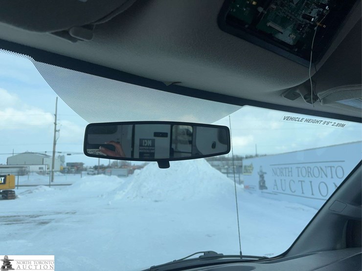 2016-chevrolet-express-s/a-ambulance-image-25