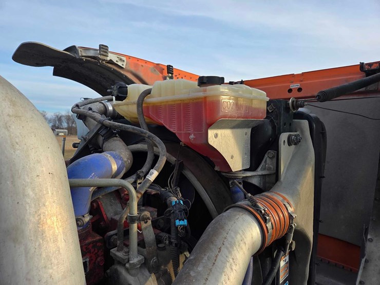 2013-peterbilt-388-image-84