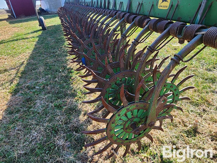 john-deere-400-image-19