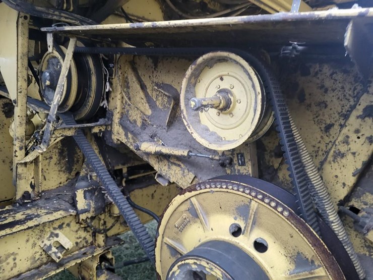 new-holland-tr88-image-49