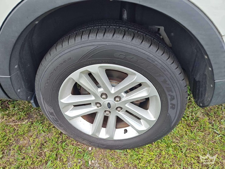 2012-ford-explorer-image-14