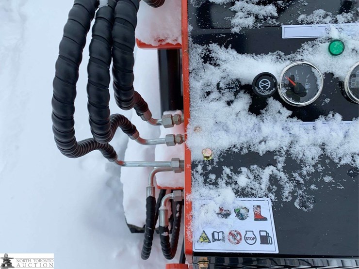 2026-unused-captok-ck380r-tracked-mini-skid-steer-image-9