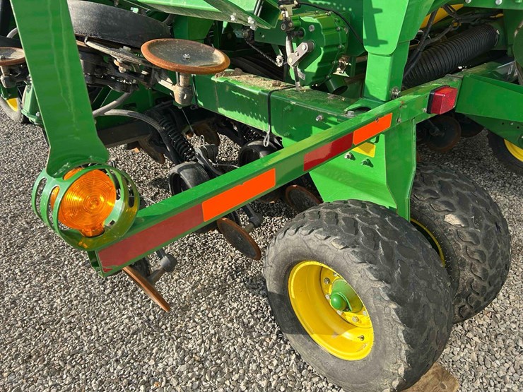 2013-john-deere-1990ccs-image-29