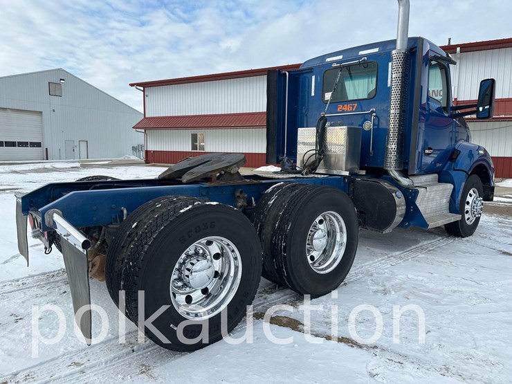 2015-kenworth-t880-image-9