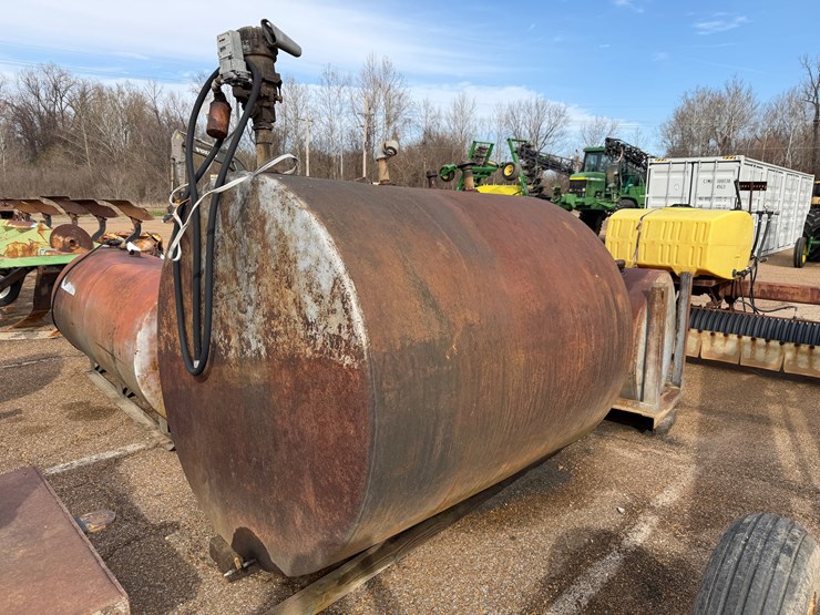 #7765-•-fuel-tank-w/-pump-image-2