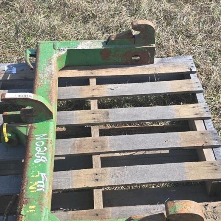 JOHN DEERE QUICK ATTACH