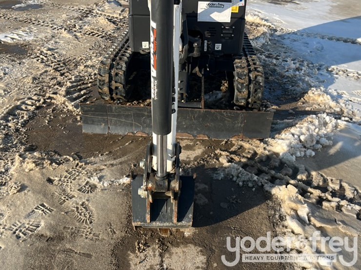 2022-bobcat-e20-image-18