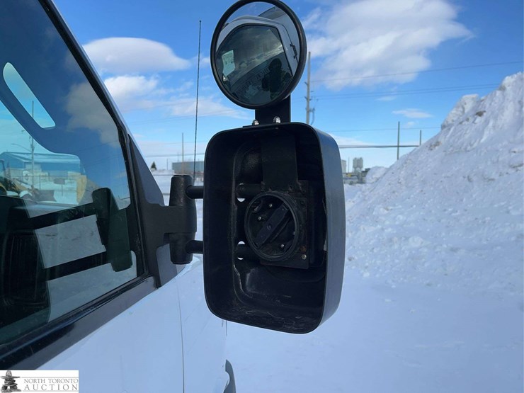 2016-chevrolet-express-s/a-ambulance-image-41