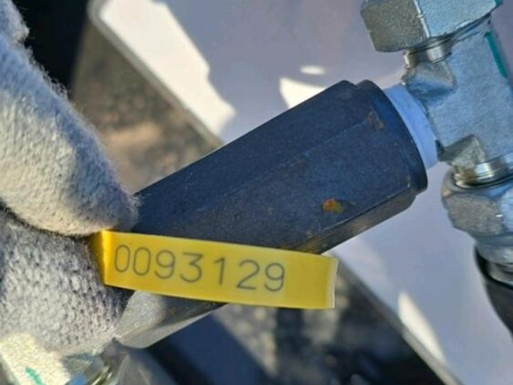 6'-rotary-mower-for-skid-steer-image-3