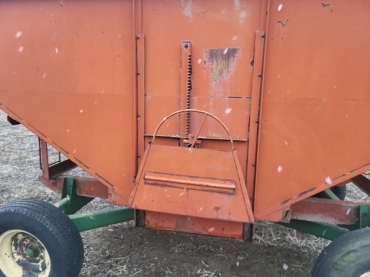 hopper-wagon-w/running-gear-image-24