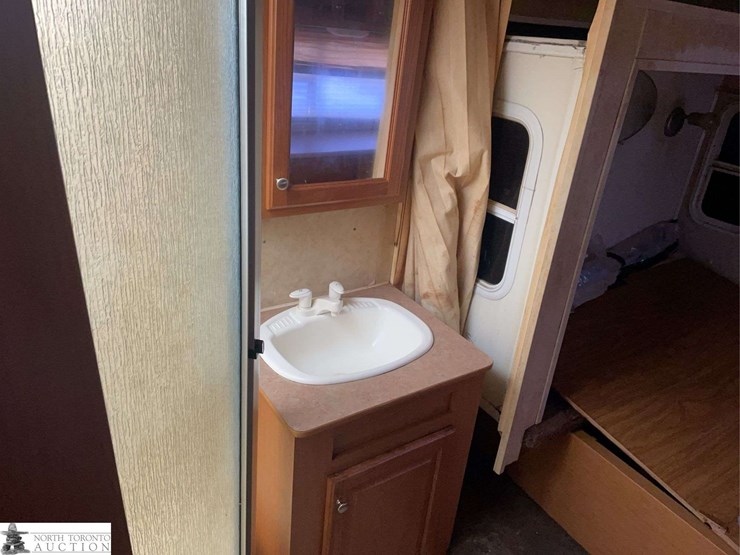 2005-dutchmen-four-winds-image-30