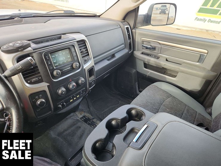 2018-dodge-2500-image-21