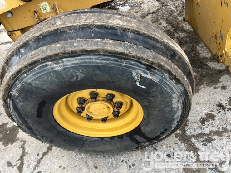 2011-caterpillar-420e-image-12