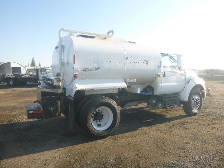 2015-ford-f750-image-3