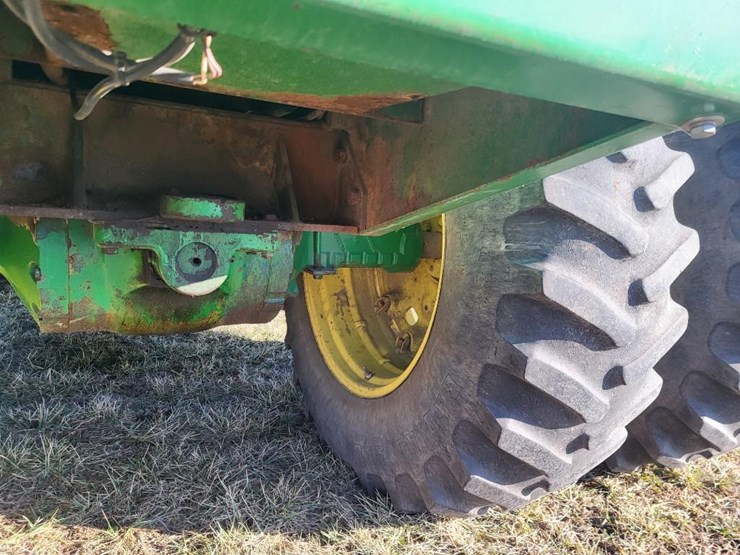 john-deere-7520-image-9
